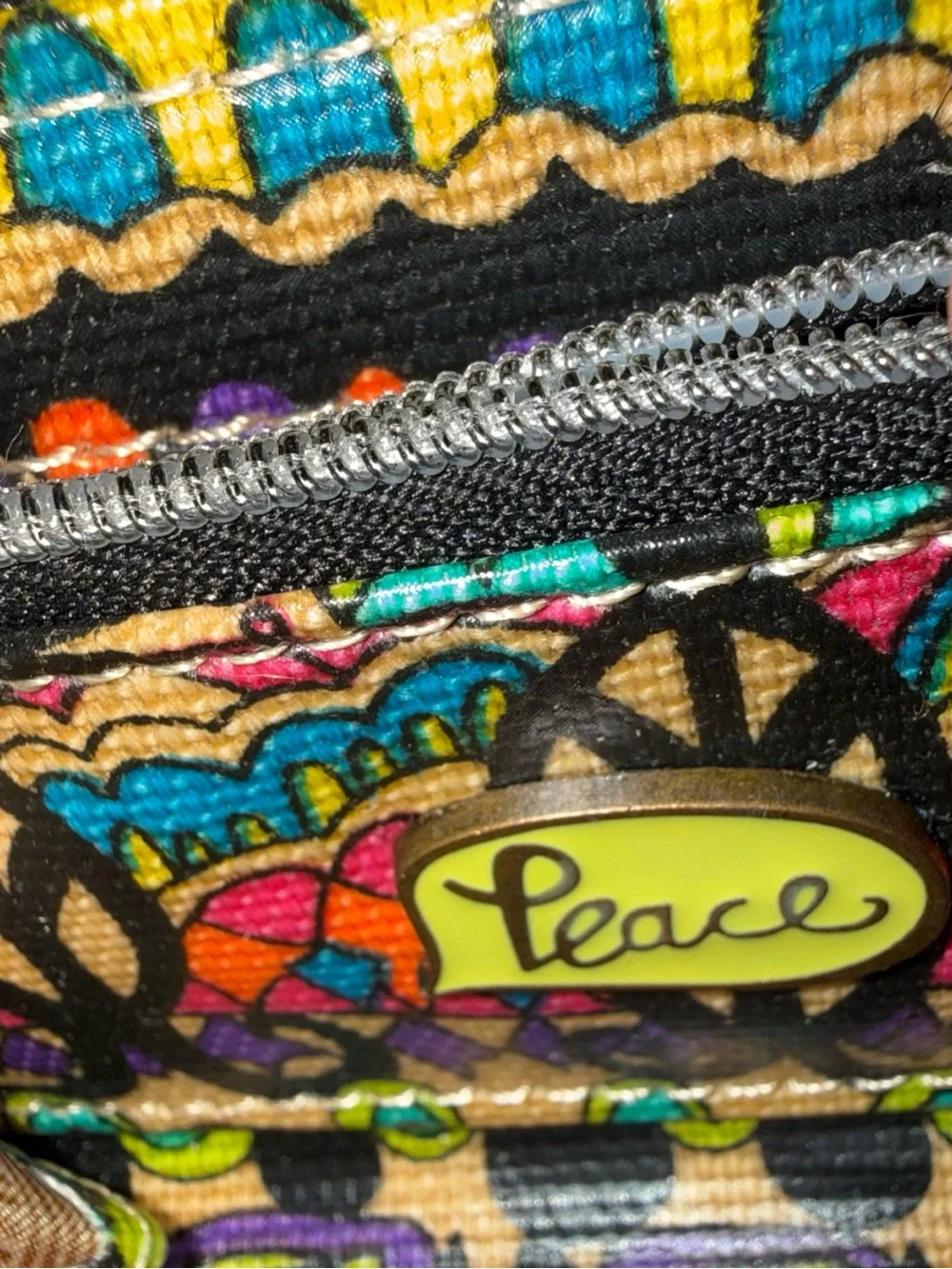 SAKROOTS by Sak Small ID change holder wallet key ring zip around “PEACE”